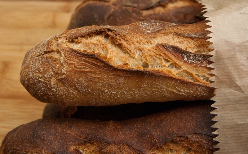 boulangerie-TOURRETTE LEVENS-min_dish-food-baking-cuisine-bread-bakery-399077-pxhere.com